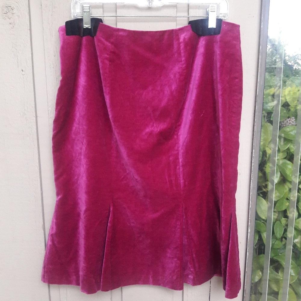 Boden velvet skirt 10L long